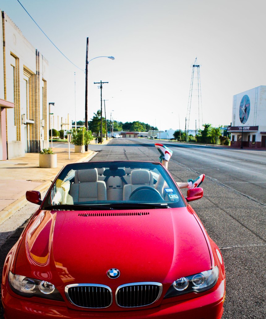 Retro Nikes / Retro town Nikes, convertible, downtown