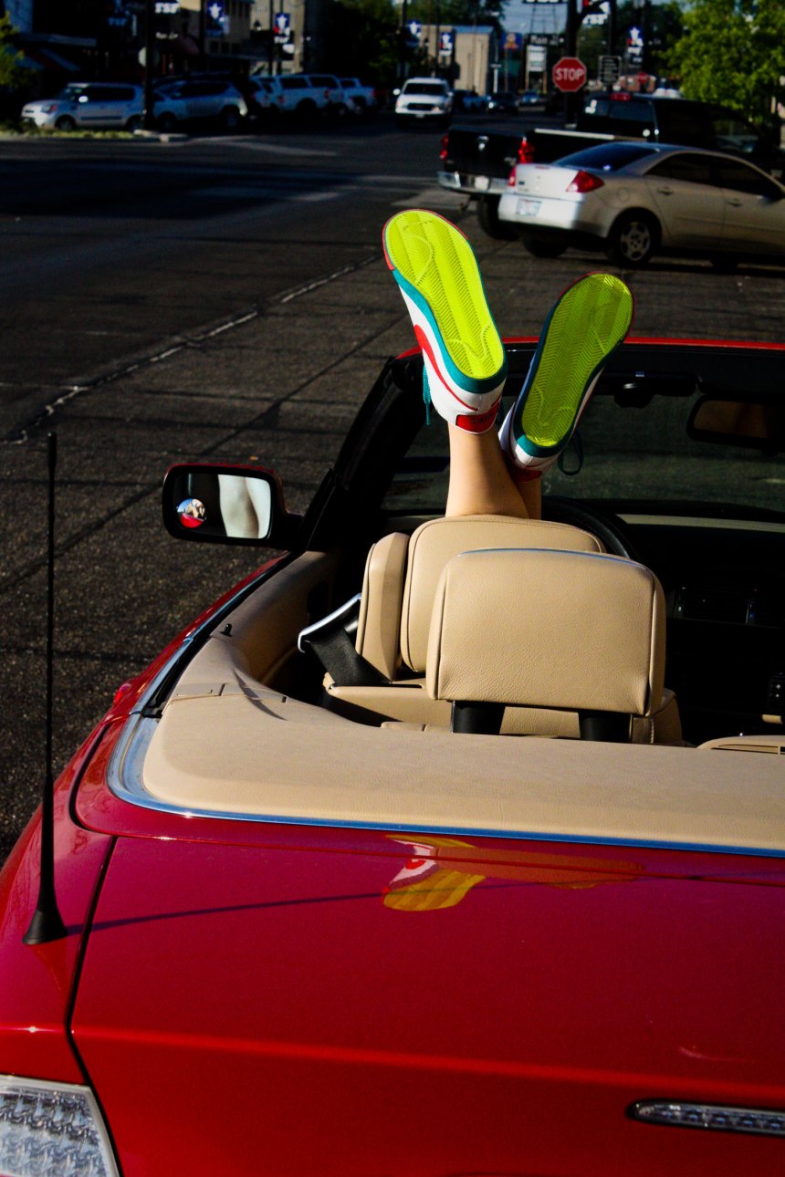 Retro Nikes / Retro town Nikes, convertible, downtown