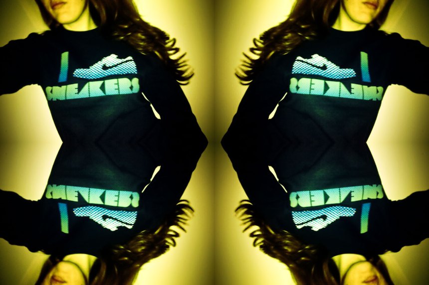 when sneaker is a verb