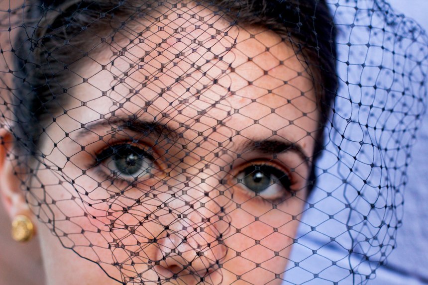 sneaker wedge debate