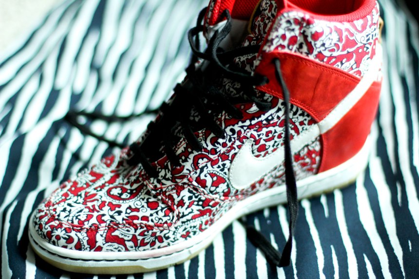 sneaker wedge debate