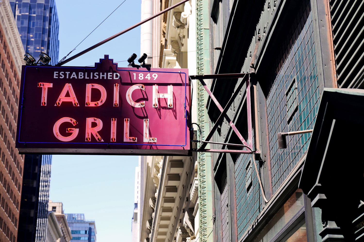 Sneakers in San Francisco / for the love of nike