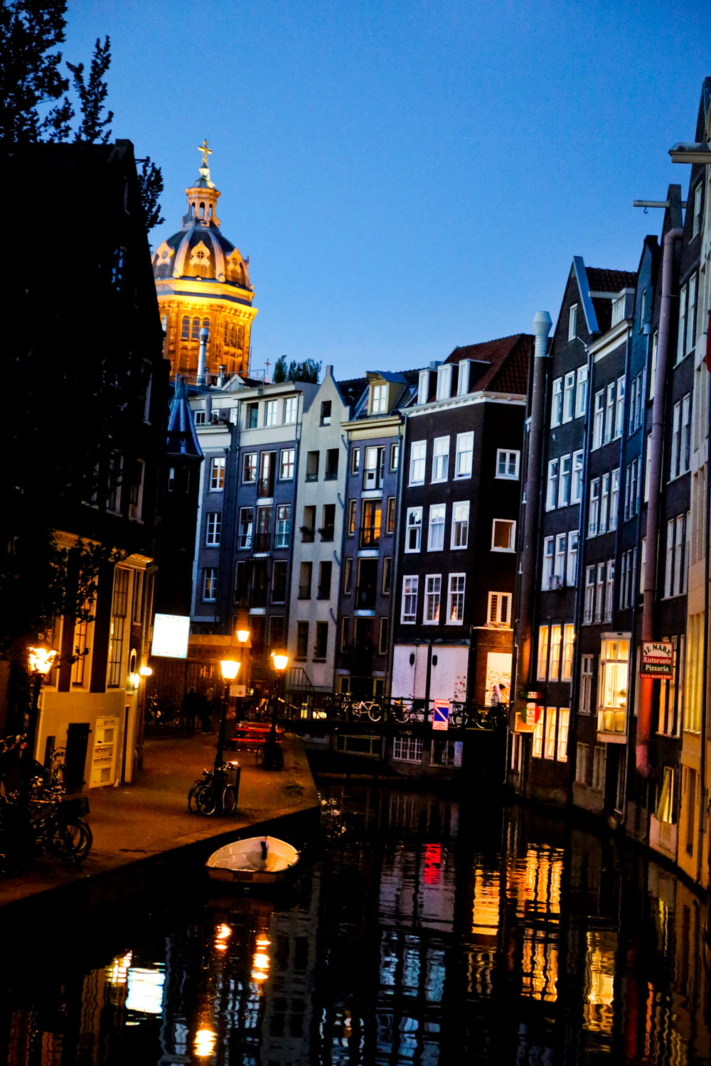 Proost from Amsterdam / for the love of nike