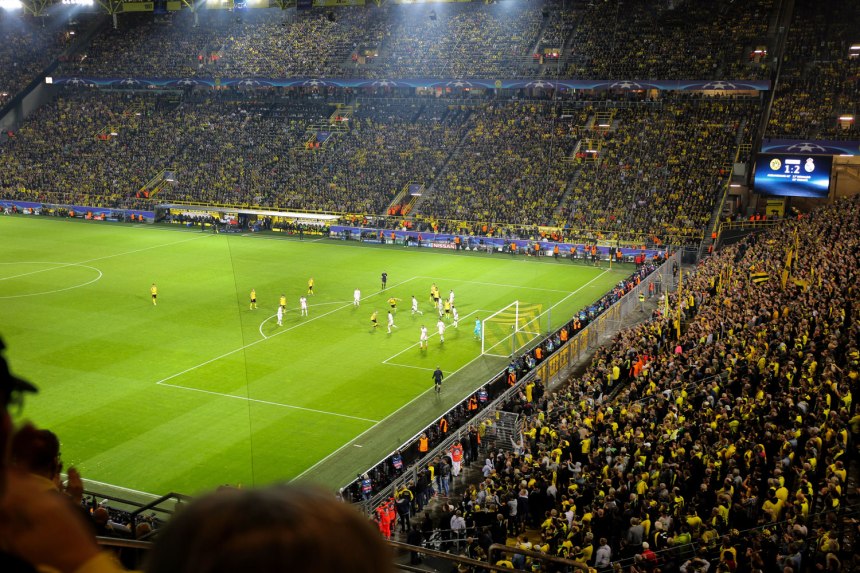 Cologne to Dortmund / for the love of nike