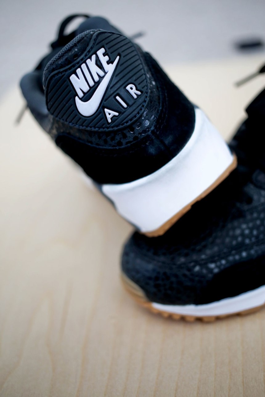 Christmas in Brugge, Belgium / for the love of nike