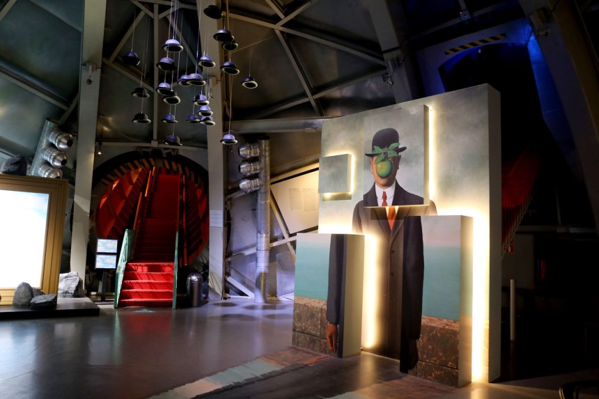 Brussels, Belgium during Christmas / for the love of nike