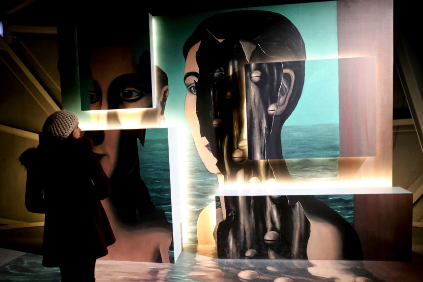 Brussels, Belgium during Christmas / for the love of nike