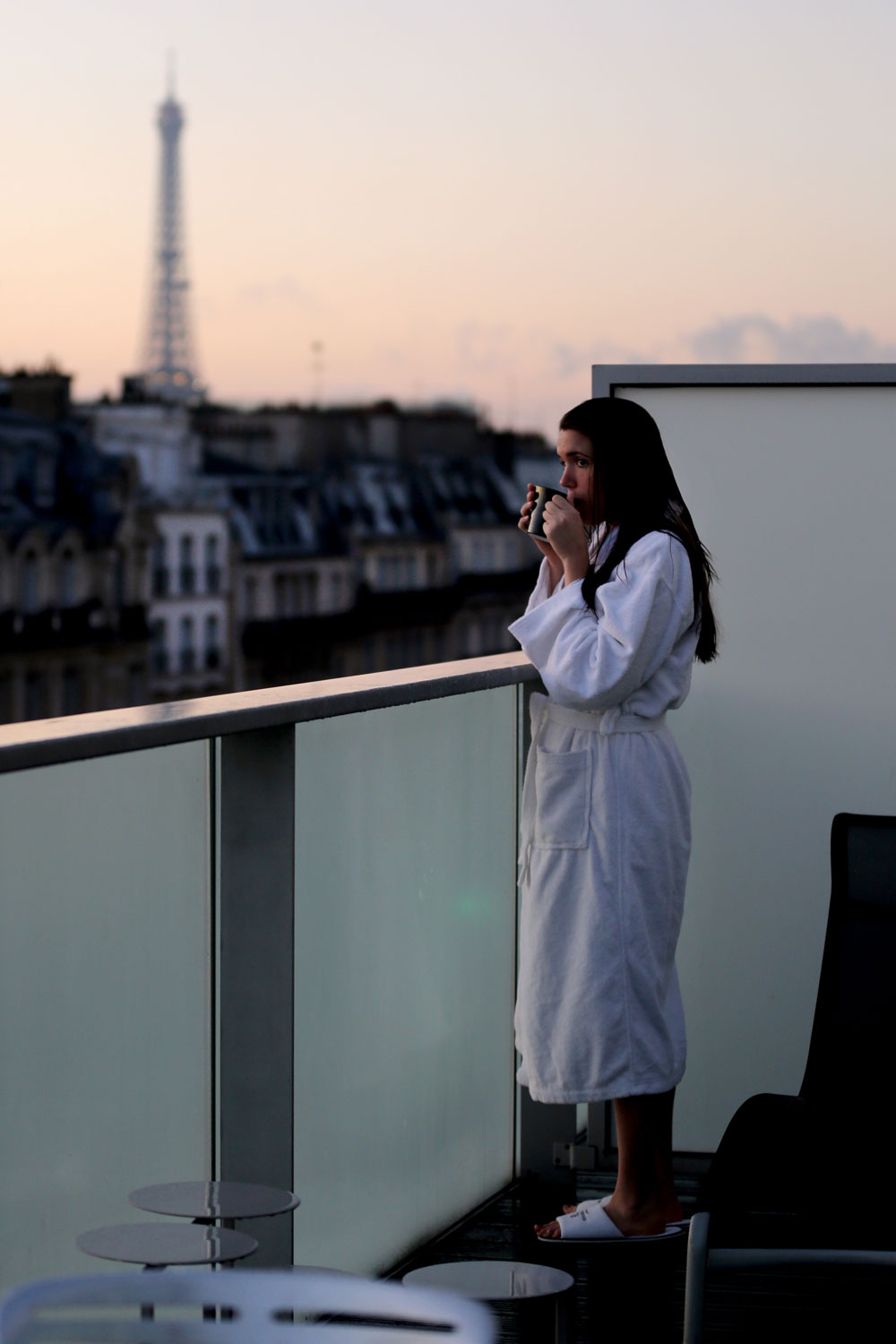 Sunrise in Paris / for the love of nike