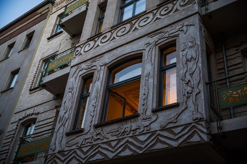 Art is Alive and Weird in Berlin / for the love of nike