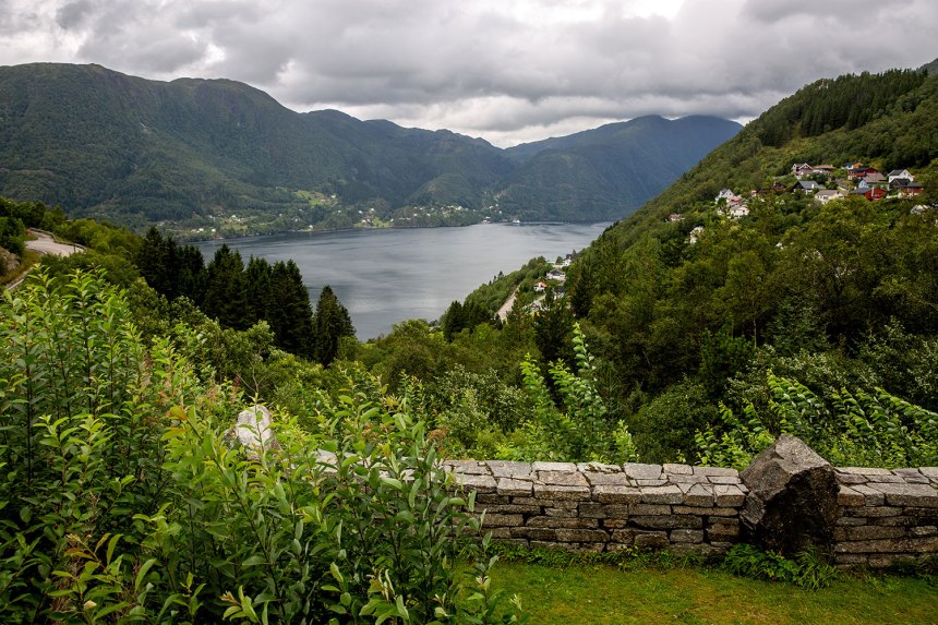 Hiking Trolltunga / for the love of nike