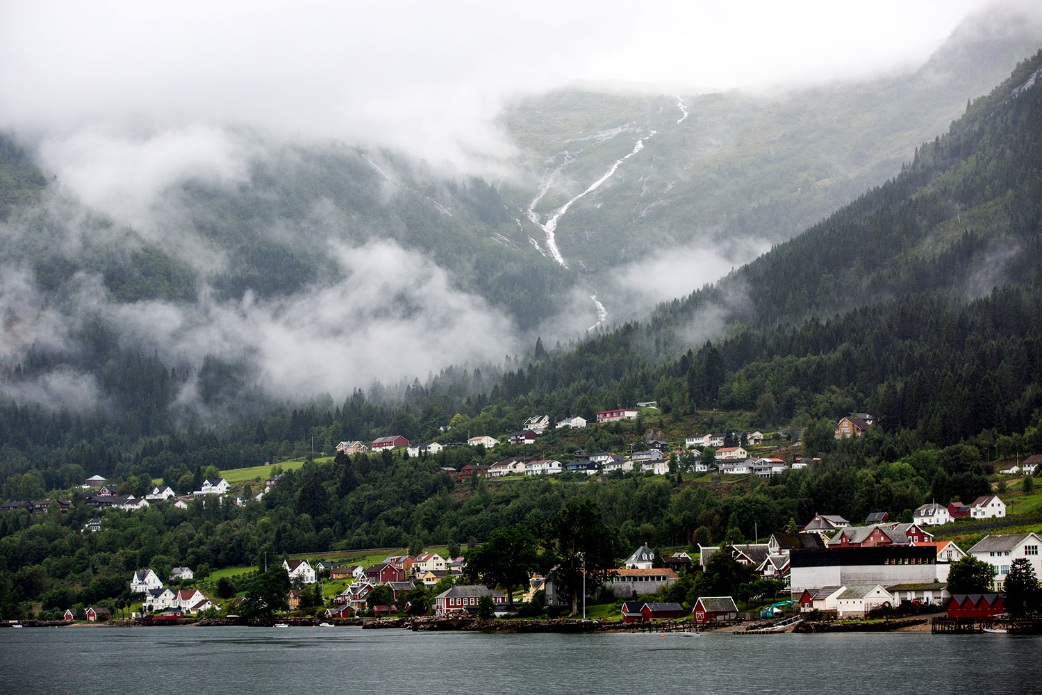 Boat to Flåm, Norway / for the love of nike