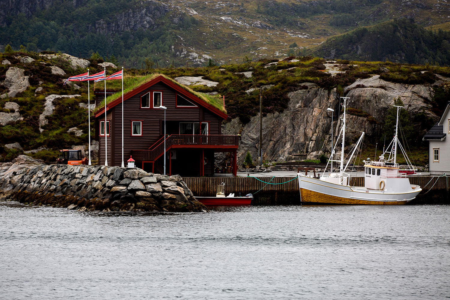 Boat to Flåm, Norway / for the love of nike