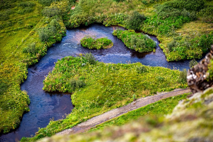 Strokkur Geysir in Iceland / for the love of nike / Jennifer Martinez Conway
