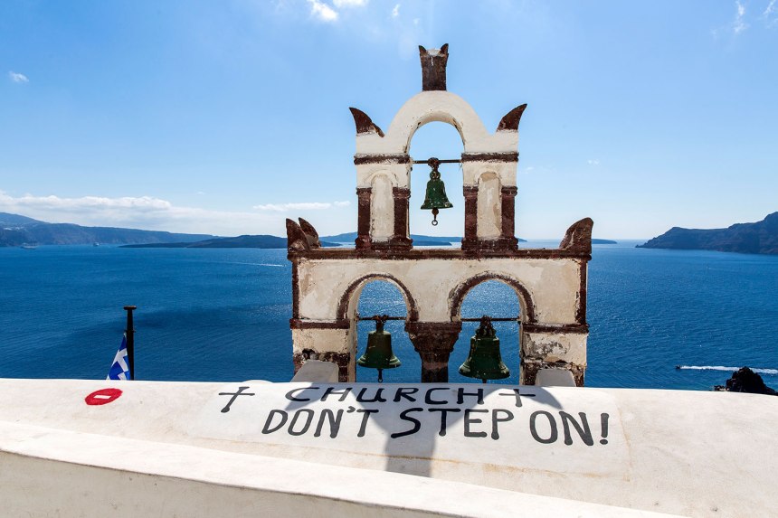 Exploring Oia, Santorini / for the love of nike