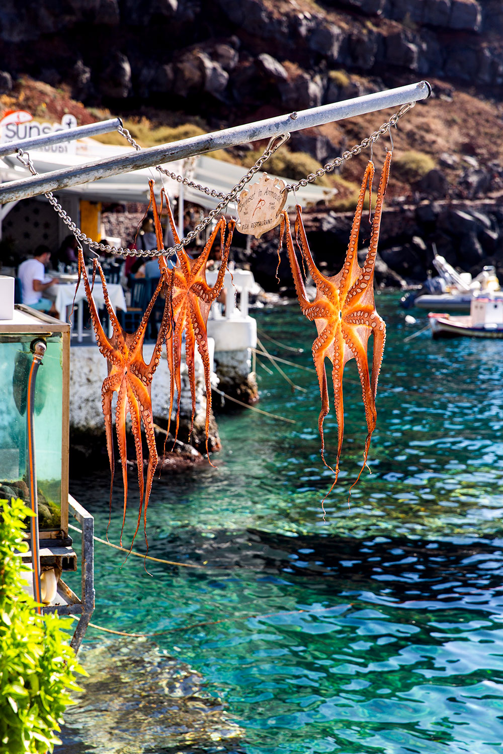 Exploring Oia, Santorini / for the love of nike