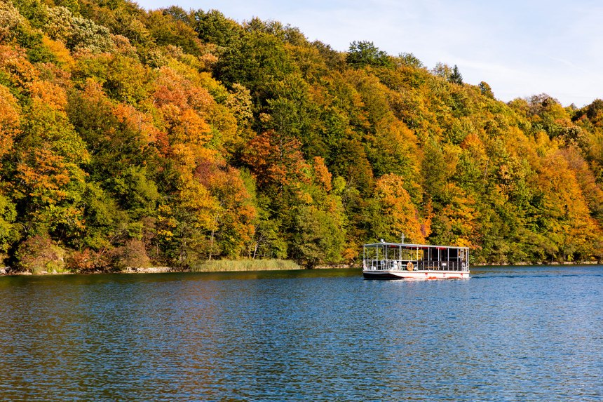 Exploring Plitvice Lakes National Park in Croatia / for the love of nike / Jennifer Martinez Conway