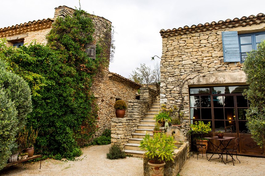 Gordes, Provence-Alpes-Côte d'Azur / for the love of nike / photo by Jennifer Martinez Conway