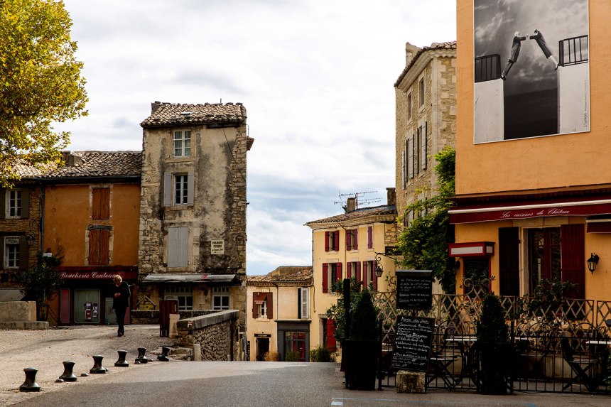 Gordes, Provence-Alpes-Côte d'Azur / for the love of nike / photo by Jennifer Martinez Conway