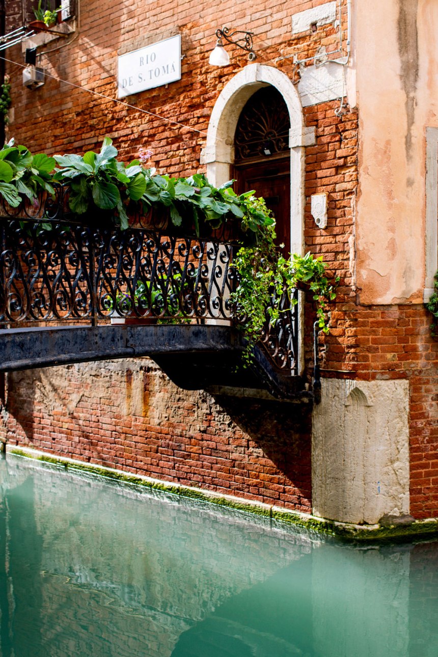 Exploring Venice, Italy / for the love of nike / Jennifer Martinez Conway