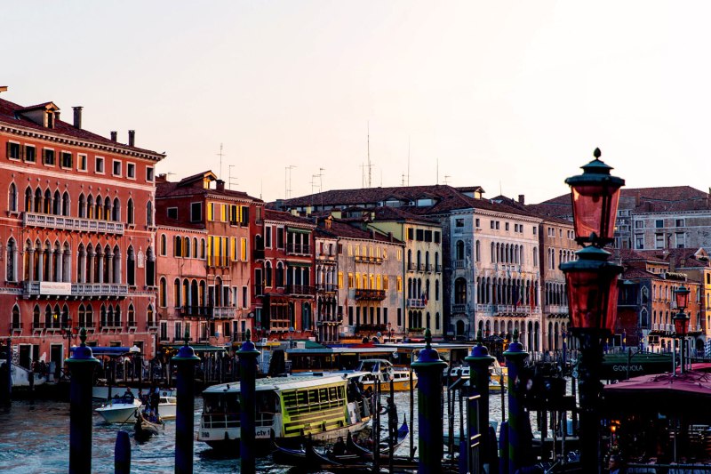 Exploring Venice, Italy / for the love of nike / Jennifer Martinez Conway