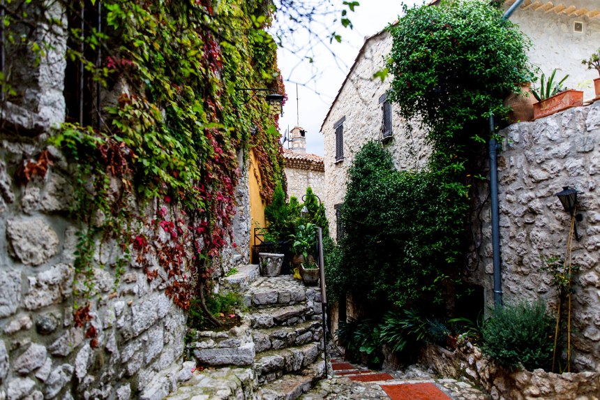 Exploring Èze, France / for the love of nike / Jennifer Martinez Conway