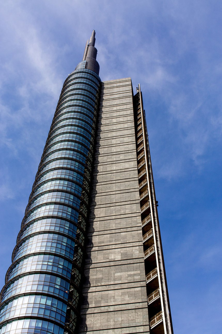 Exploring Milan, Italy / for the love of nike / Jennifer Martinez Conway