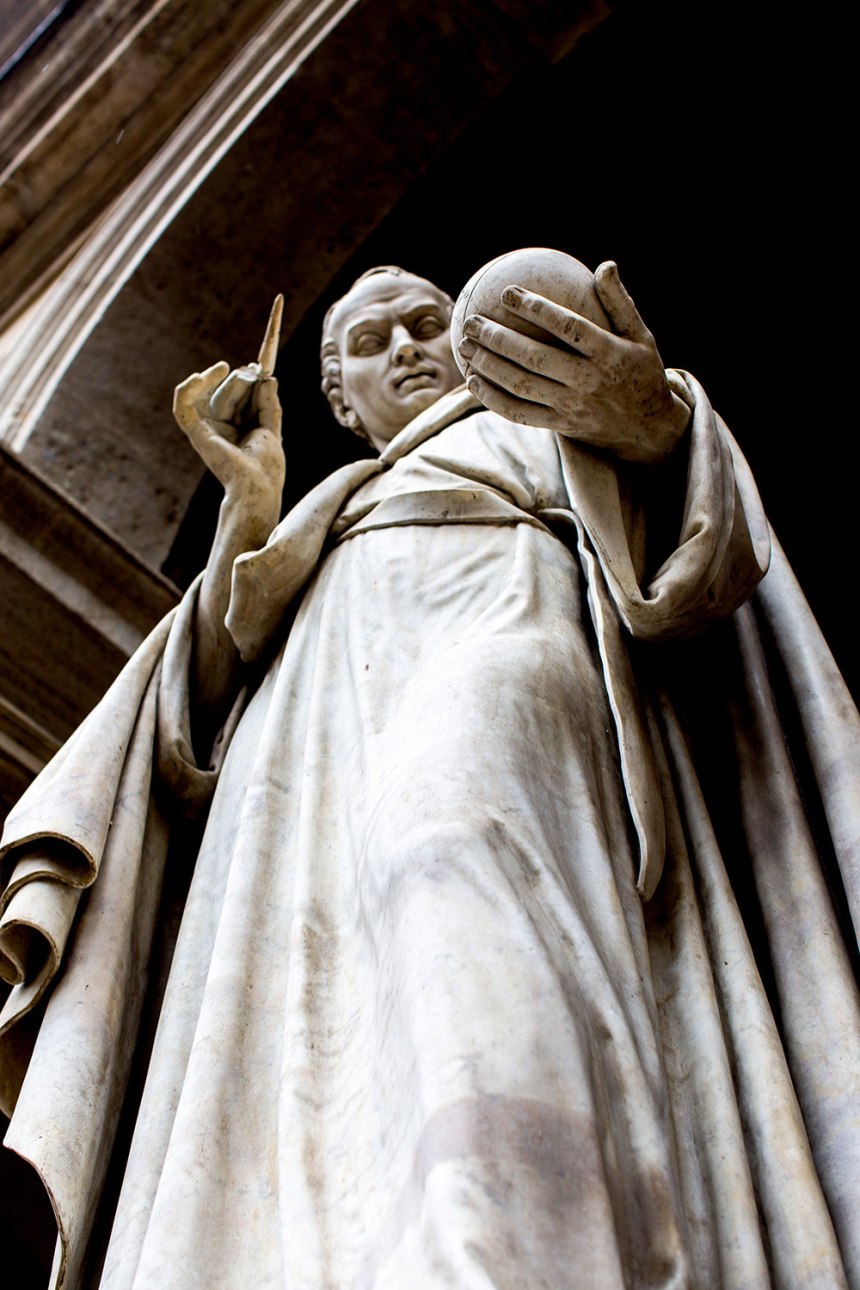 Exploring Milan, Italy / for the love of nike / Jennifer Martinez Conway