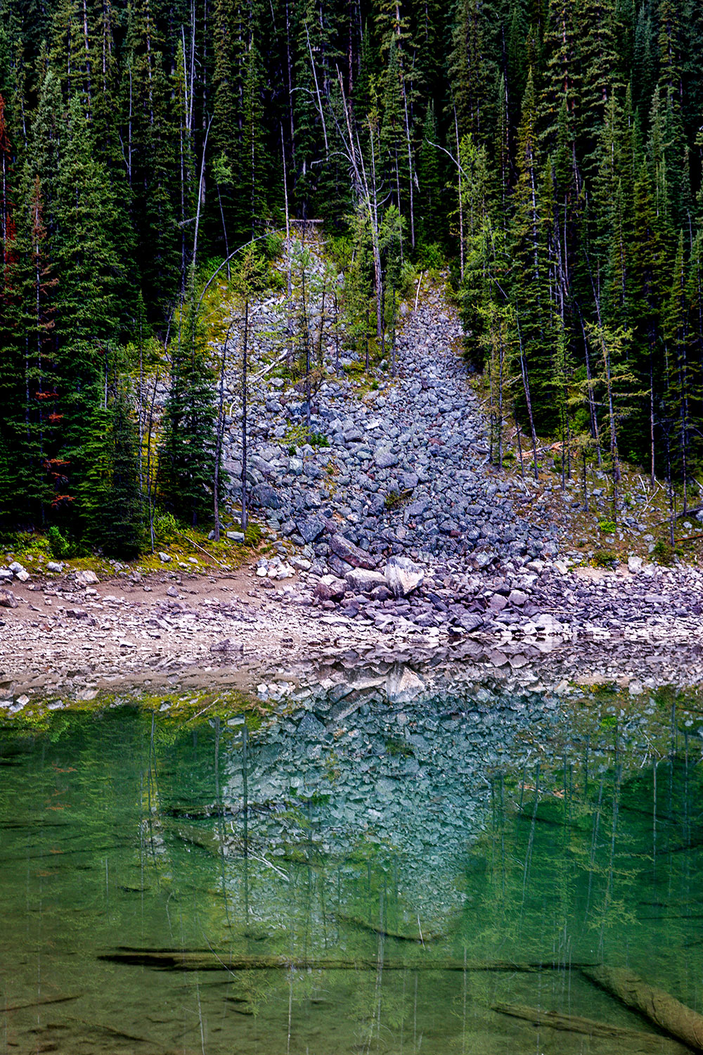 Exploring Banff National Park / for the love nike