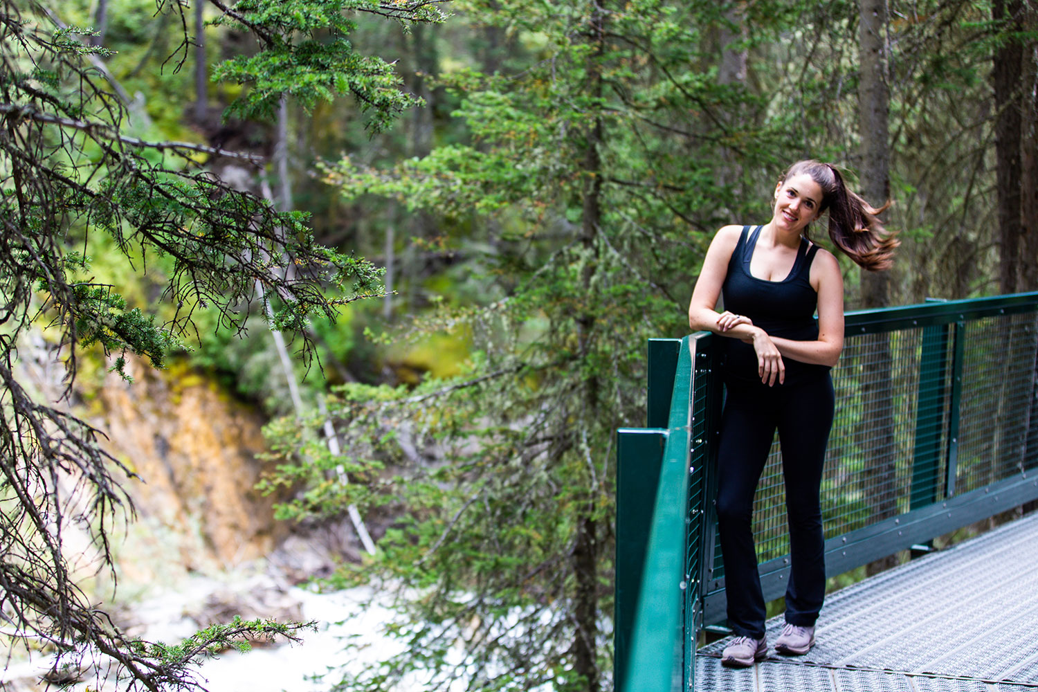 Exploring Johnston Canyon in Banff / for the love of nike