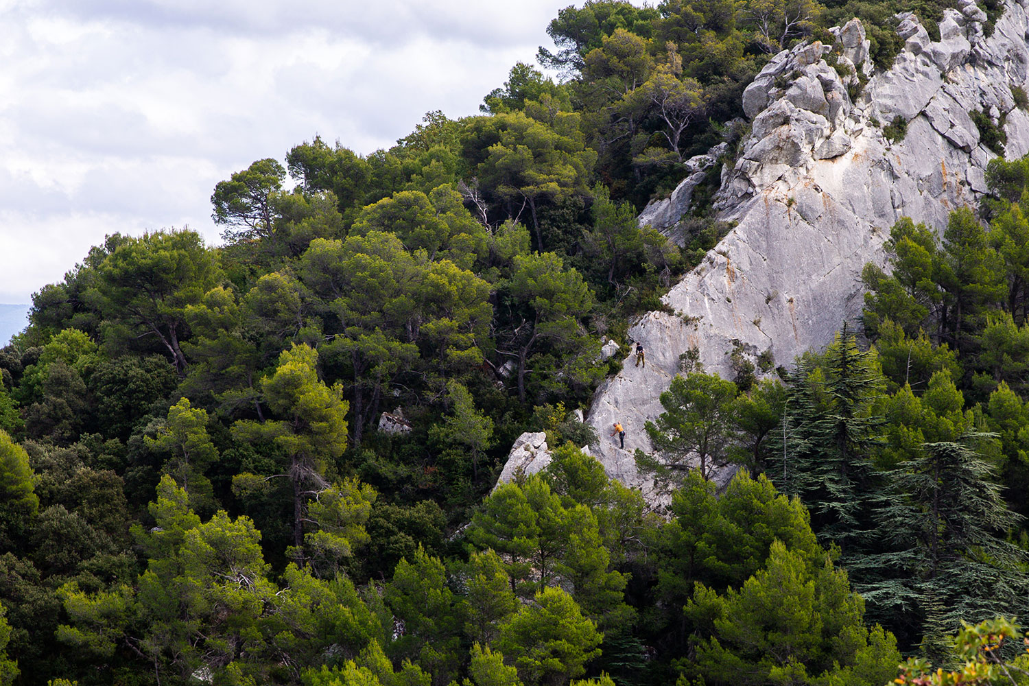 Exploring Oppède, Alpes-Côte d'Azur / for the love of nike