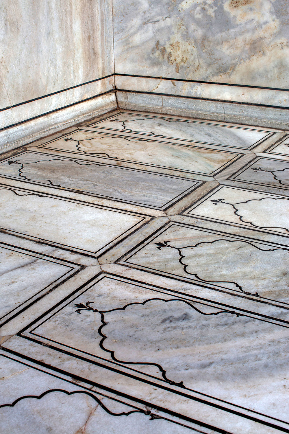 Exploring Delhi, India / for the love of nike / Jennifer Martinez Conway