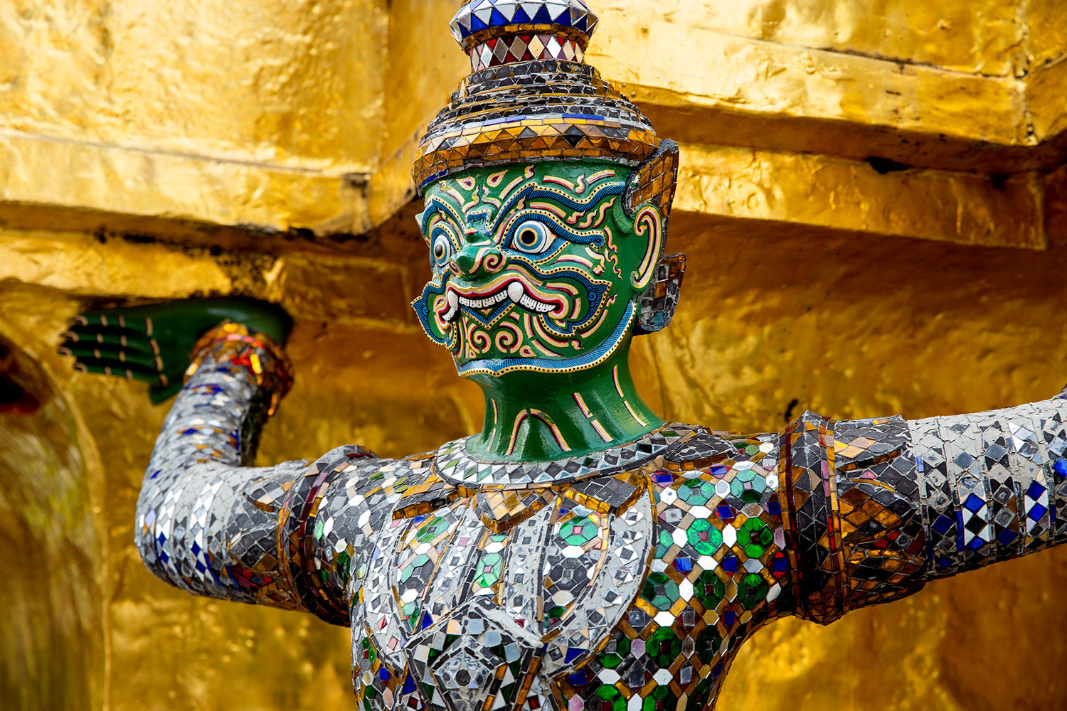 Wat Phra Kaew / for the love of nike / Jennifer Martinez Conway