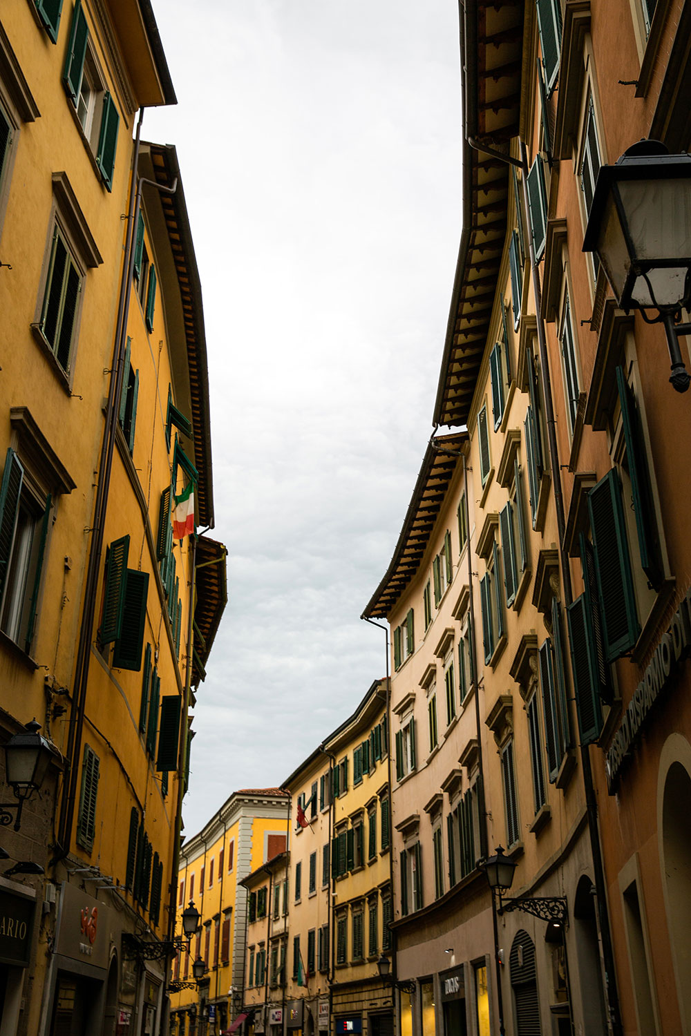 for the love of nike goes to Pisa