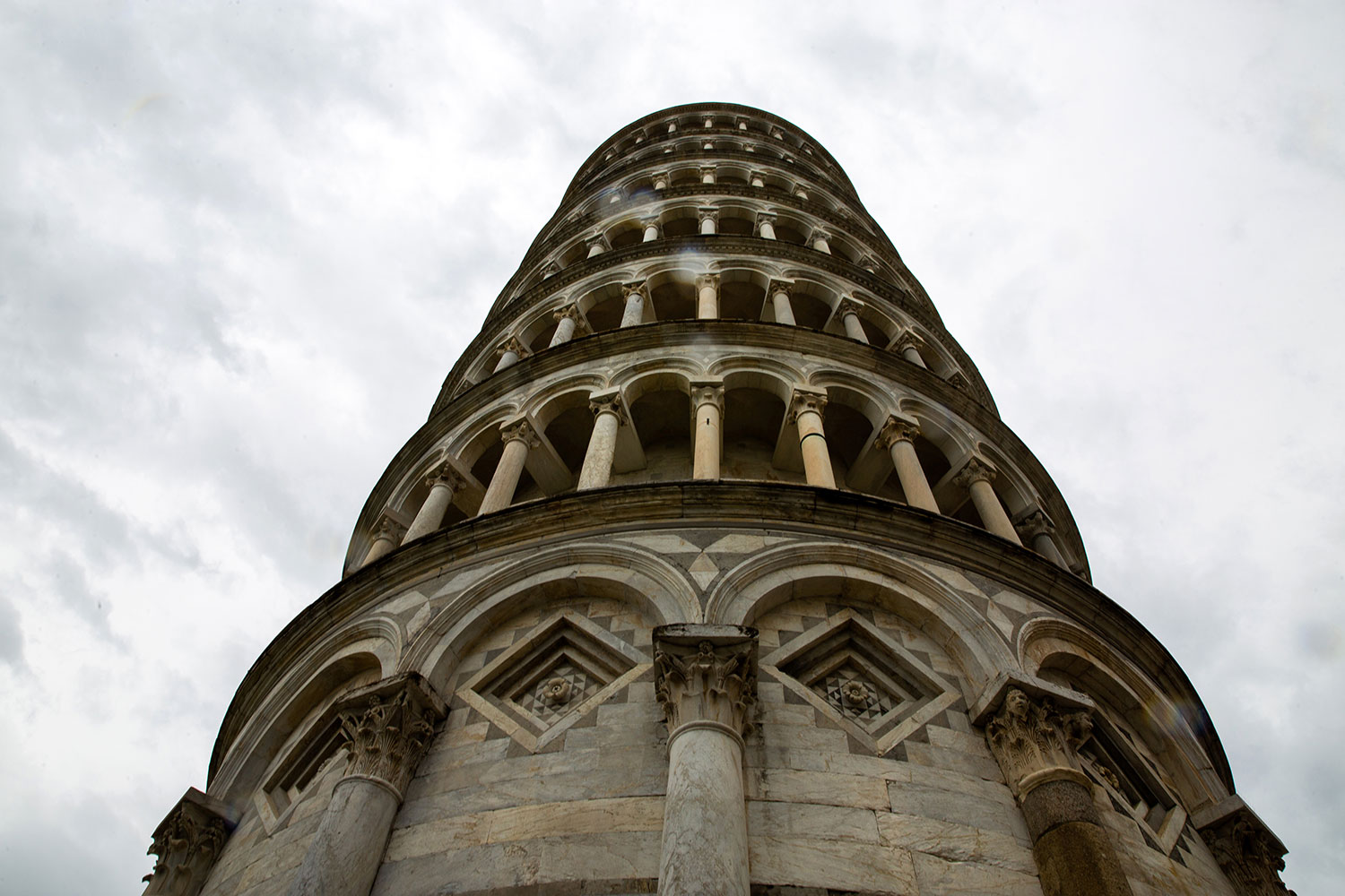 for the love of nike goes to Pisa