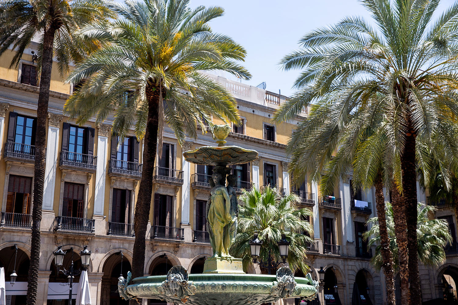 exploring Barcelona , Spain / for the love of nike