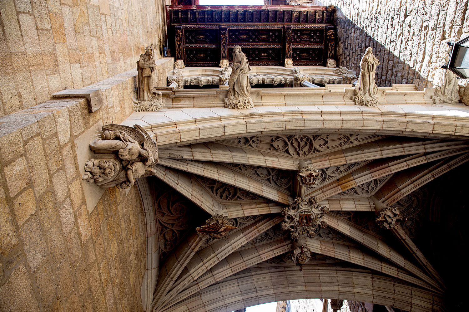 exploring Barcelona , Spain / for the love of nike