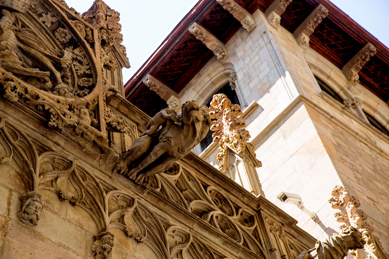 exploring Barcelona , Spain / for the love of nike