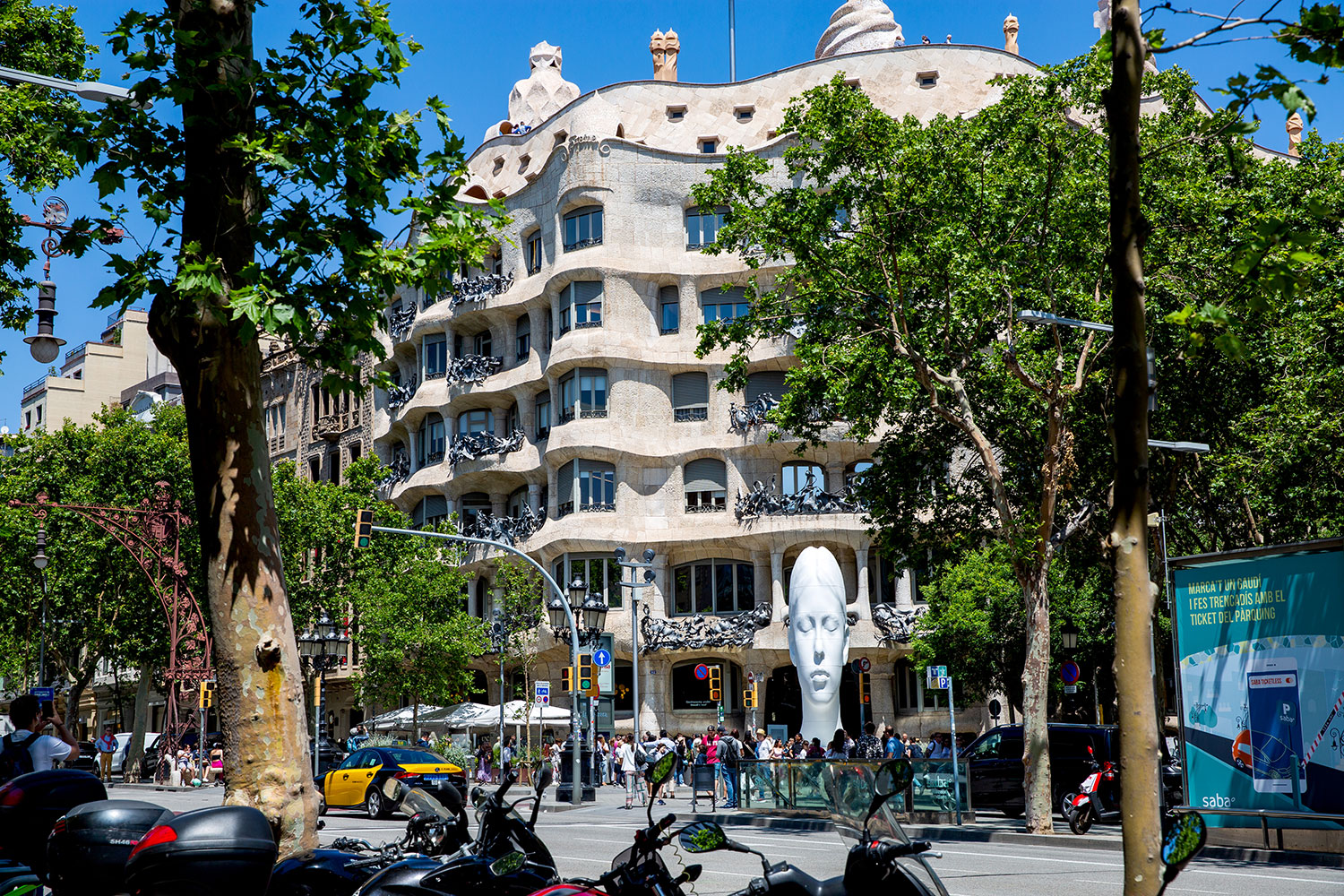 exploring Barcelona , Spain / for the love of nike